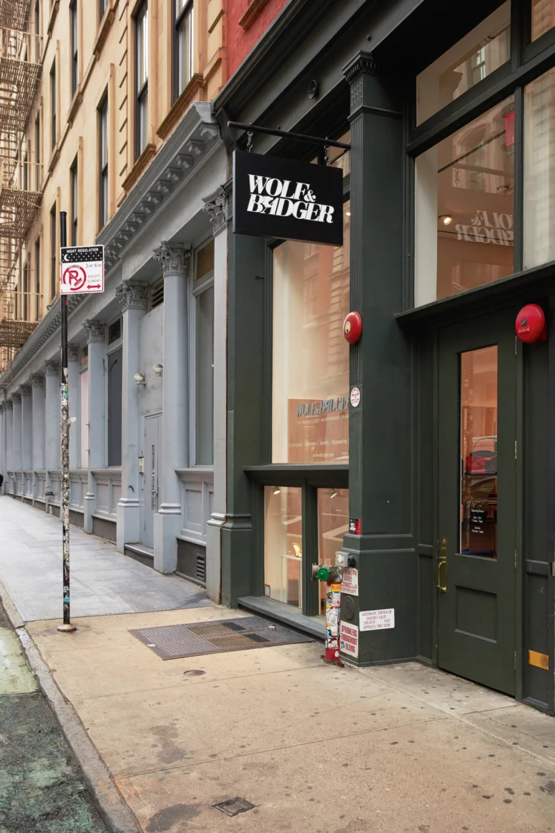 Wolf & Badger  - New York - Augustus Brown Architects