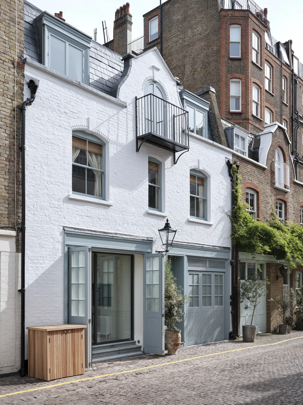 Augustus Brown Architects — Hesper Mews - Augustus Brown Architects